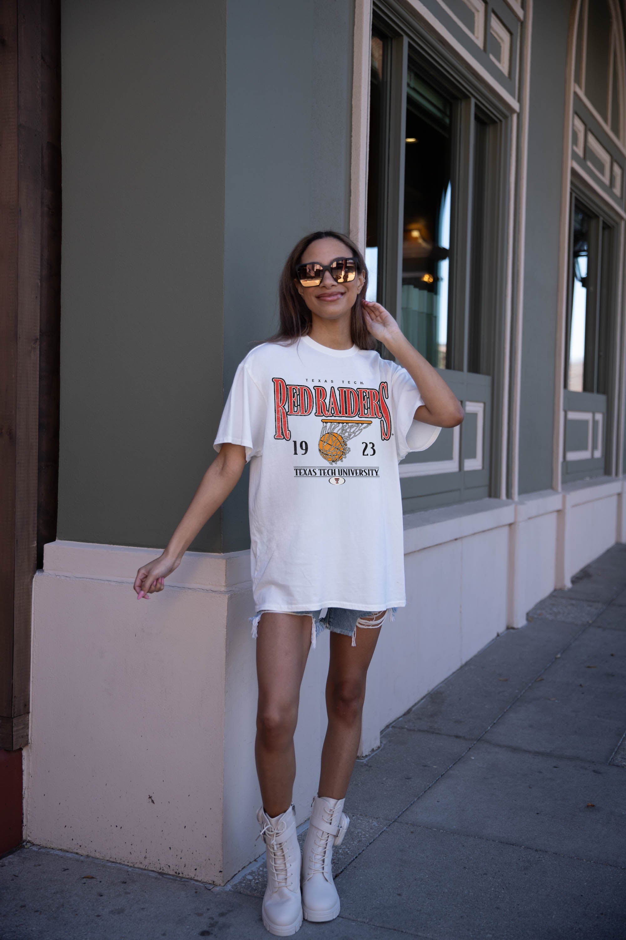 TEXAS TECH RED RAIDERS COURT DATE OVERSIZED CREWNECK TEE