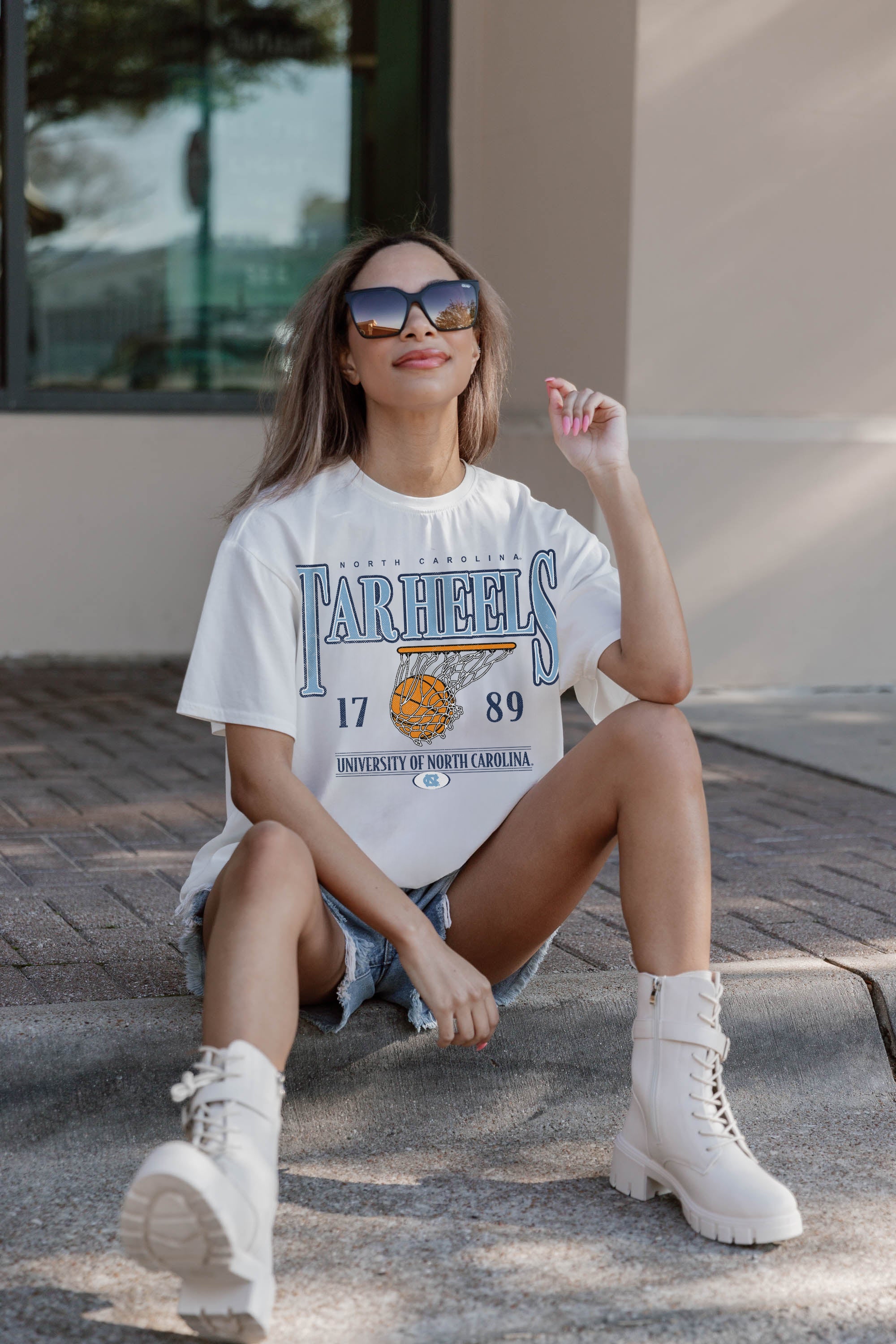 NORTH CAROLINA TAR HEELS COURT DATE OVERSIZED CREWNECK TEE