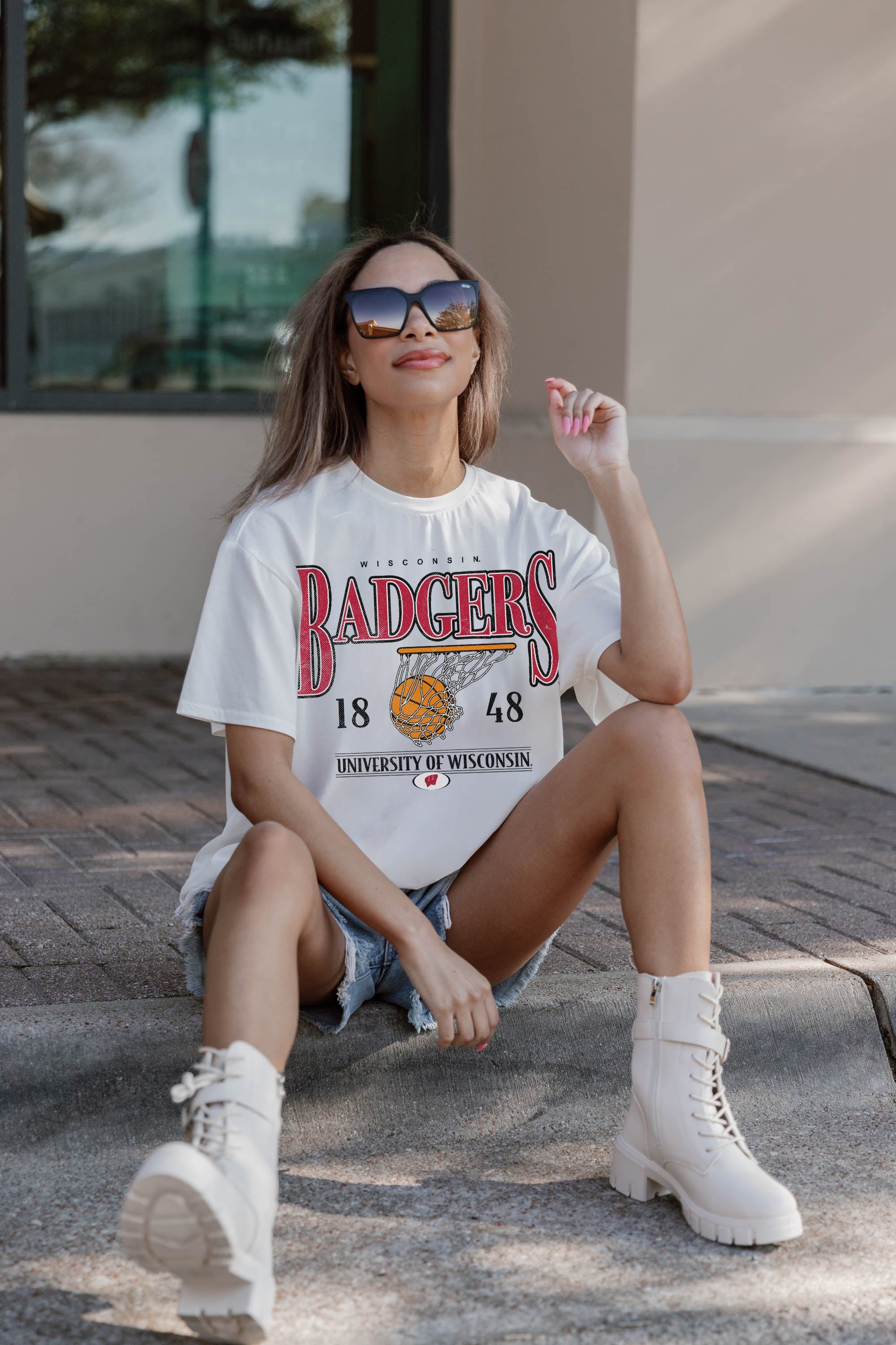 WISCONSIN BADGERS COURT DATE OVERSIZED CREWNECK TEE