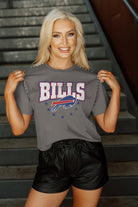 BUFFALO BILLS GLADIATOR STUDDED SLEEVE DETAIL MODERATE LENGTH SHORT SLEEVE CROPPED TEE