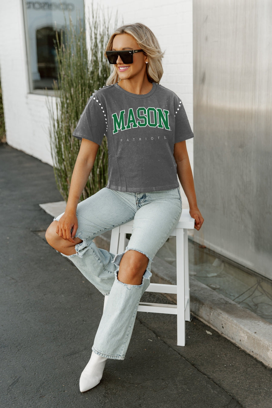 GEORGE MASON PATRIOTS AFTER PARTY STUDDED SHORT SLEEVE MODERATELY CROPPED TEE