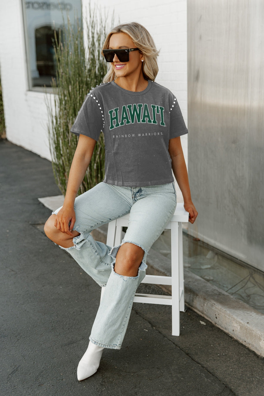 HAWAII RAINBOW WARRIORS AFTER PARTY STUDDED SHORT SLEEVE MODERATELY CROPPED TEE