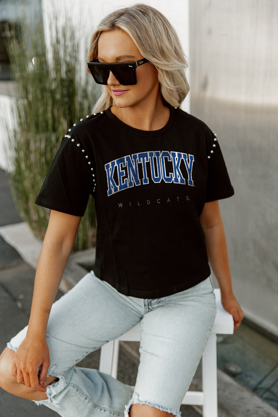 KENTUCKY WILDCATS AFTER PARTY STUDDED SHORT SLEEVE MODERATELY CROPPED TEE