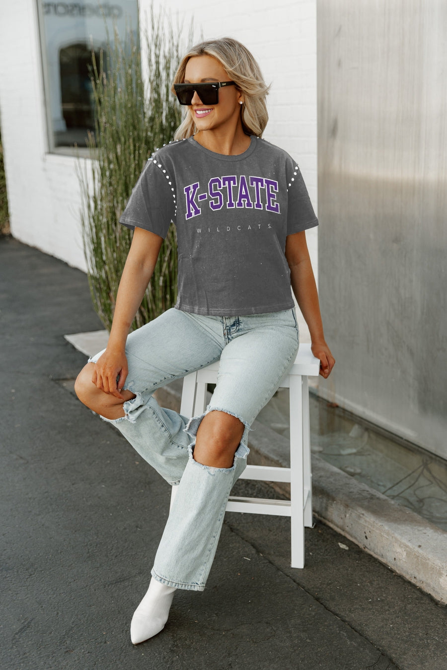 KANSAS STATE WILDCATS AFTER PARTY STUDDED SHORT SLEEVE MODERATELY CROPPED TEE