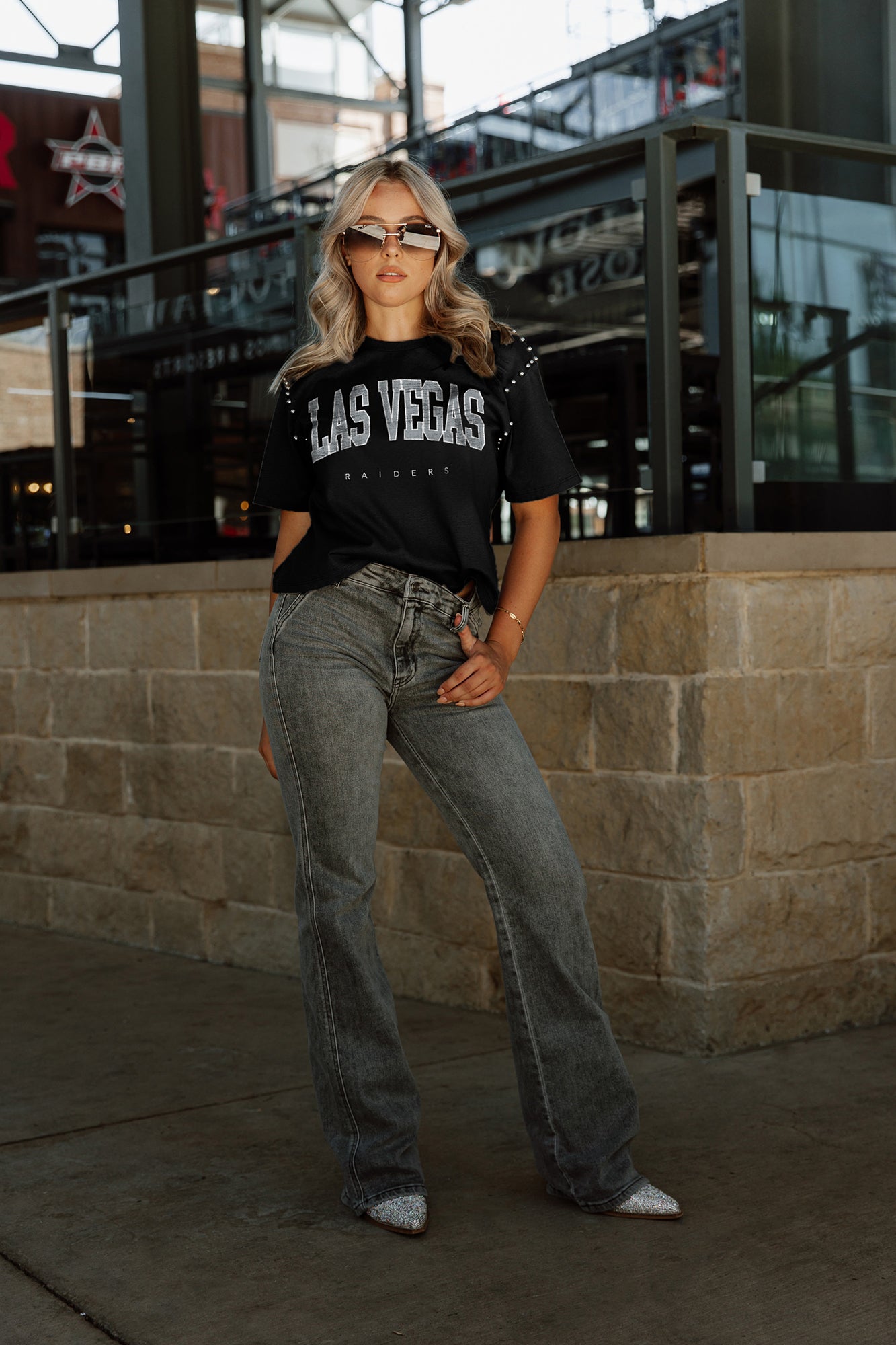 Las Vegas Raiders Gameday Couture Women's Elite Elegance Studded Sleeve  Cropped T-Shirt - Black