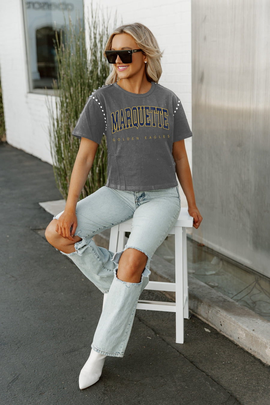 MARQUETTE GOLDEN EAGLES AFTER PARTY STUDDED SHORT SLEEVE MODERATELY CROPPED TEE