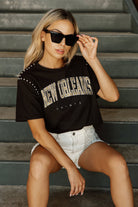 NEW ORLEANS SAINTS ELITE ELEGANCE STUDDED SLEEVE DETAIL MODERATE LENGTH SHORT SLEEVE CROPPED TEE