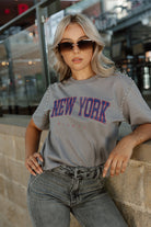 NEW YORK GIANTS ELITE ELEGANCE STUDDED SLEEVE DETAIL MODERATE LENGTH SHORT SLEEVE CROPPED TEE