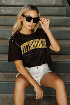 PITTSBURGH STEELERS ELITE ELEGANCE STUDDED SLEEVE DETAIL MODERATE LENGTH SHORT SLEEVE CROPPED TEE