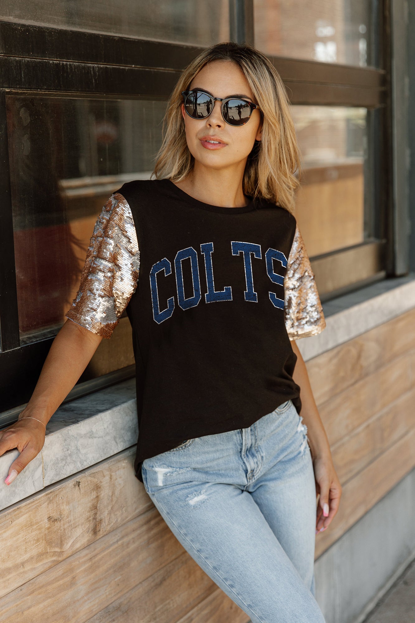 Women's Gameday Couture Black Indianapolis Colts Gl Flip Sequin Sleeve T-Shirt Size: Medium