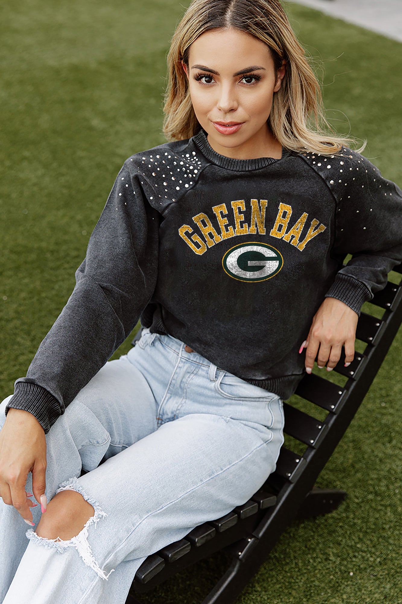 GREEN BAY PACKERS TOUCHDOWN FRENCH TERRY VINTAGE WASH STUDDED SHOULDER  DETAIL LONG SLEEVE PULLOVER