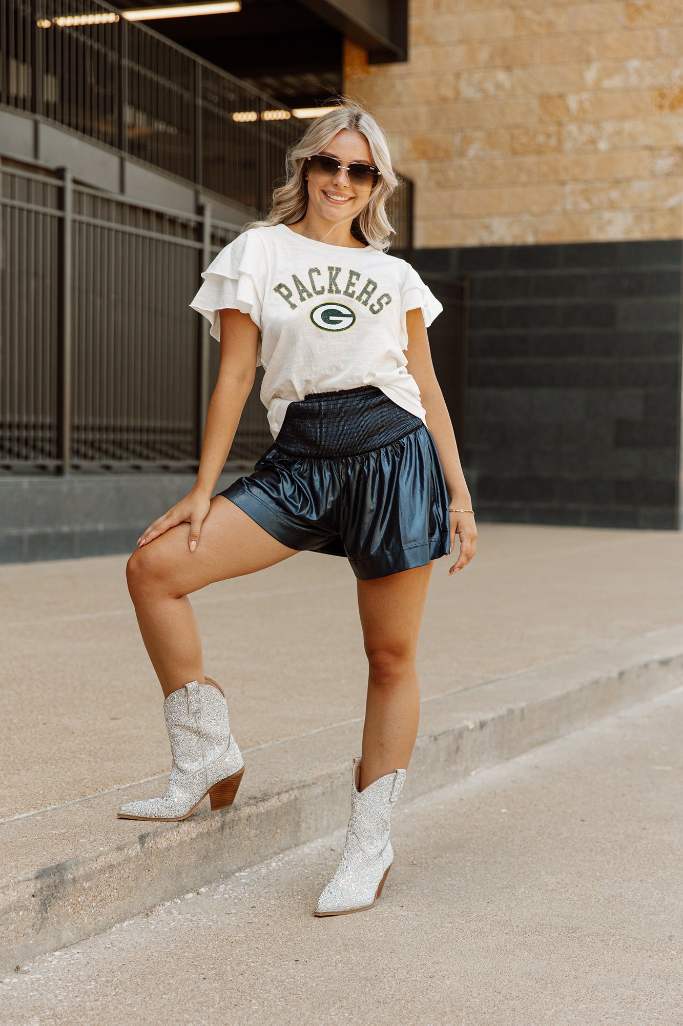 Green Bay Packers Women's Short Sleeve T Shirt Ruffle Short Sleeve  V-Neck Tee