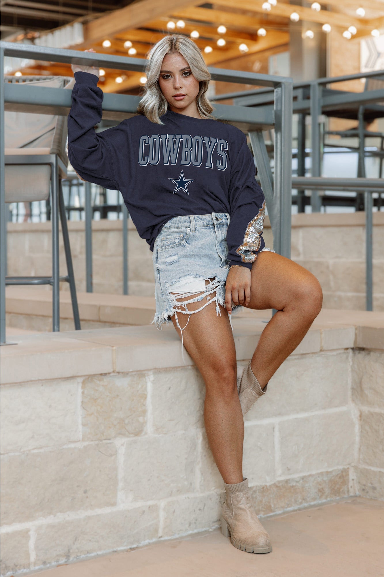 DALLAS COWBOYS GAMEDAY GLITZ LONG SLEEVE TEE WITH SEQUIN TRIM BACK AND  SLEEVE DETAIL