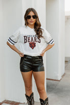 CHICAGO BEARS TOP RECRUIT SPORTY V-NECK OVERSIZED SIDE SLIT SHORT SLEEVE TOP