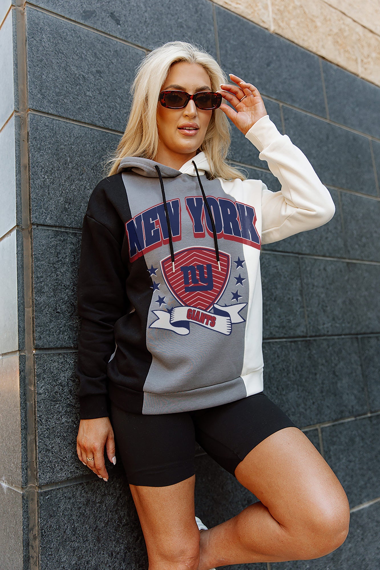 NEW YORK GIANTS TAKE THE FIELD TRI-COLOR BLOCK HOODED FLEECE PULLOVER