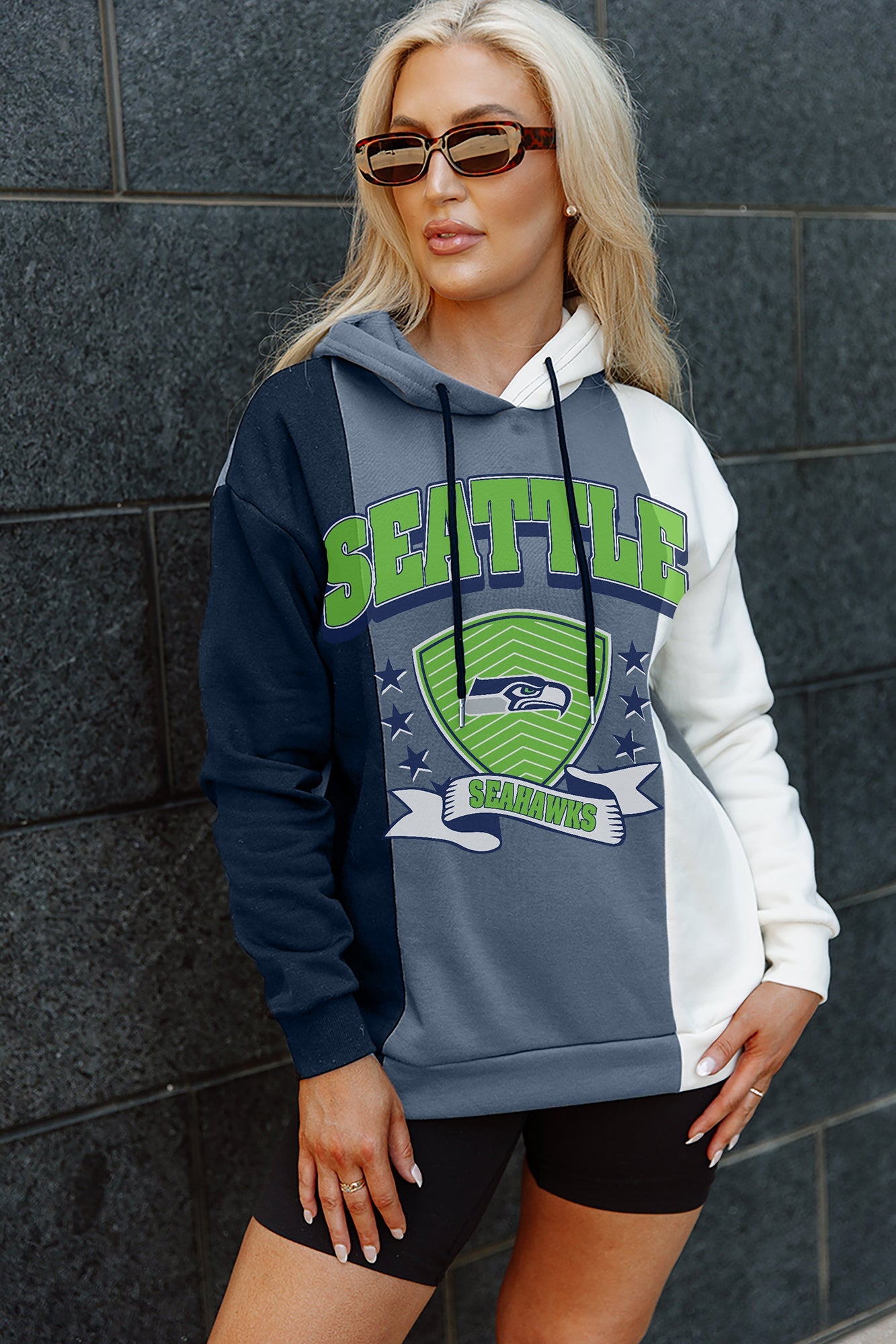 GC x NFL Seattle Seahawks Take The Field Tri-Color Block Hooded Fleece Pullover M / Navy/Ivory