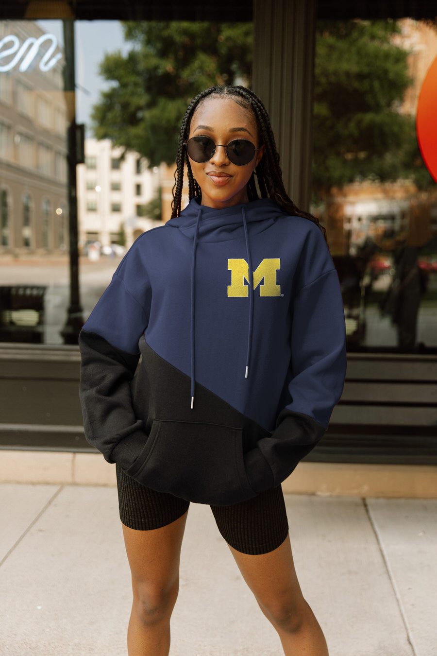 MICHIGAN WOLVERINES MATCHMAKER ADULT DIAGONAL BLOCK HOODED FLEECE PULLOVER