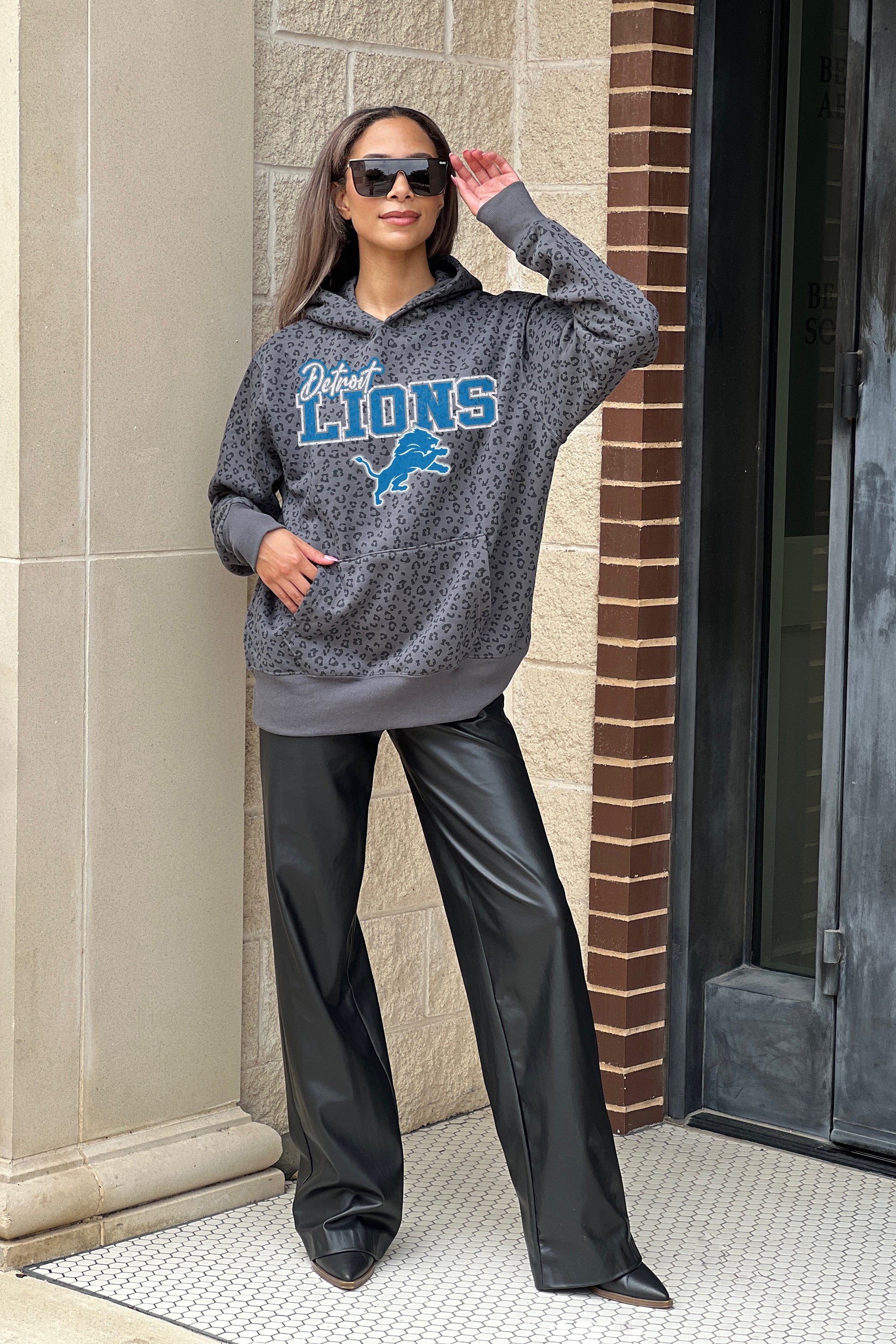 DETROIT LIONS IN THE SPOTLIGHT ADULT CLASSIC HOODED PULLOVER