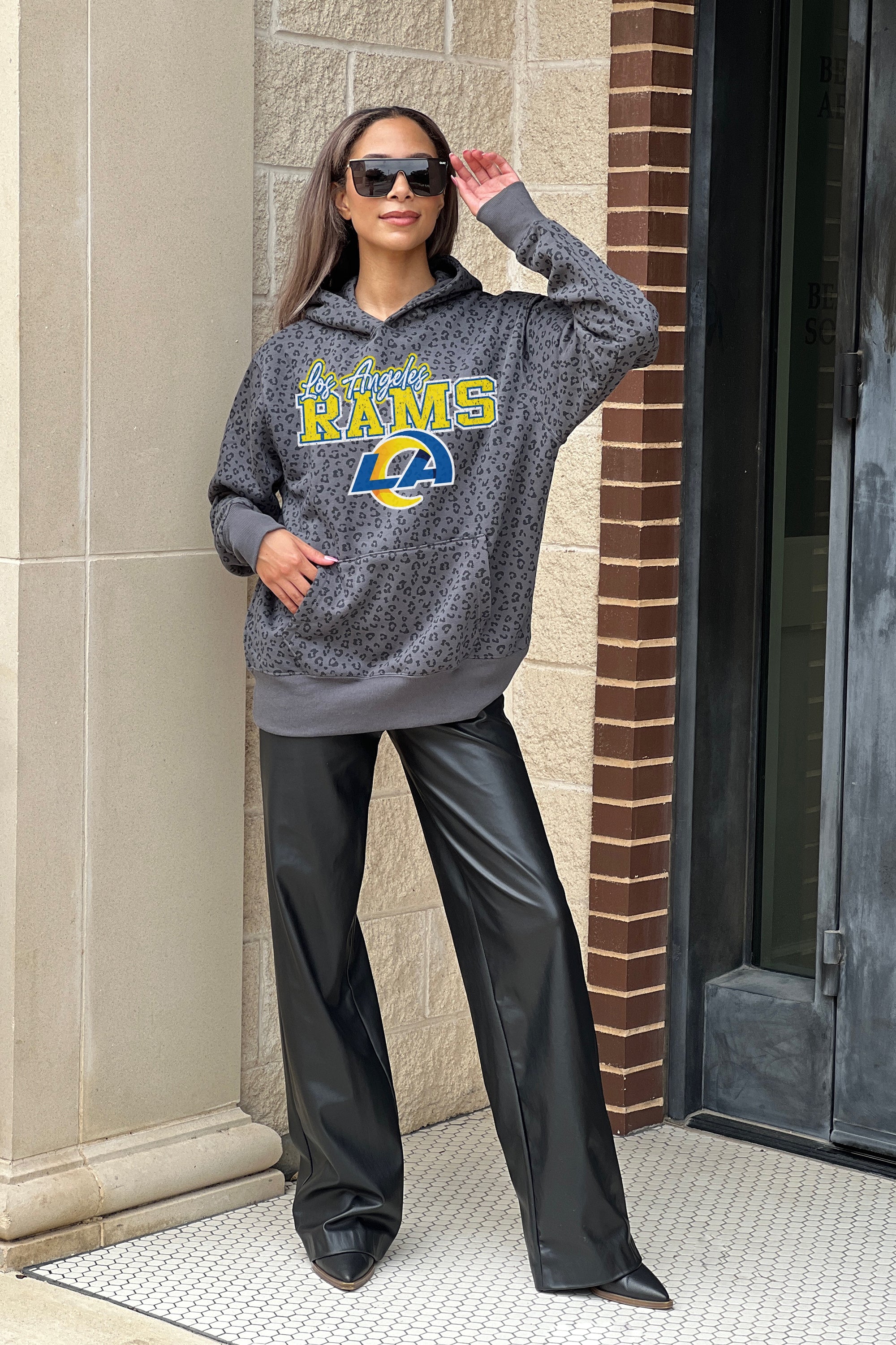 LOS ANGELES RAMS IN THE SPOTLIGHT ADULT CLASSIC HOODED PULLOVER