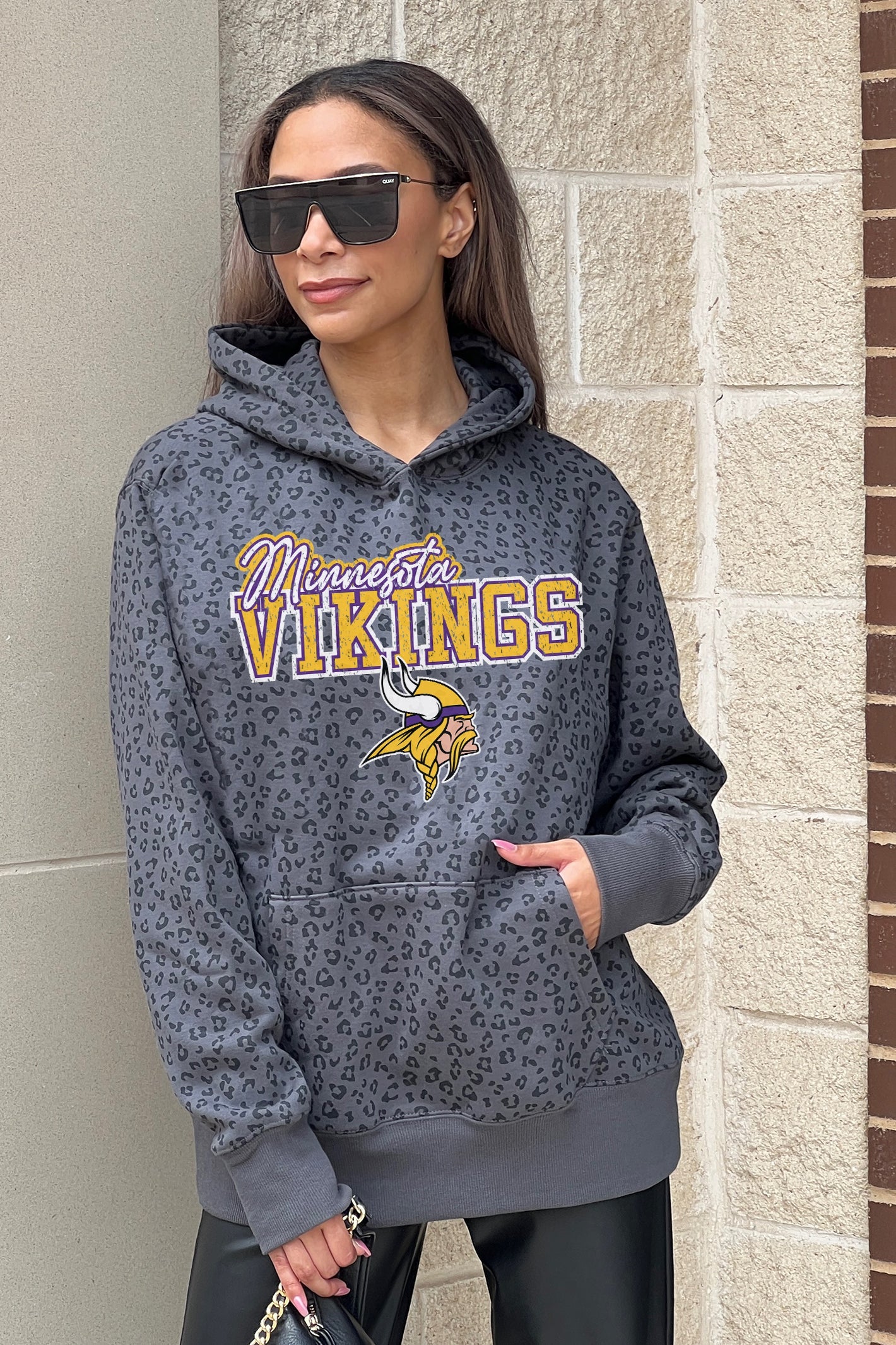 MINNESOTA VIKINGS IN THE SPOTLIGHT ADULT CLASSIC HOODED PULLOVER