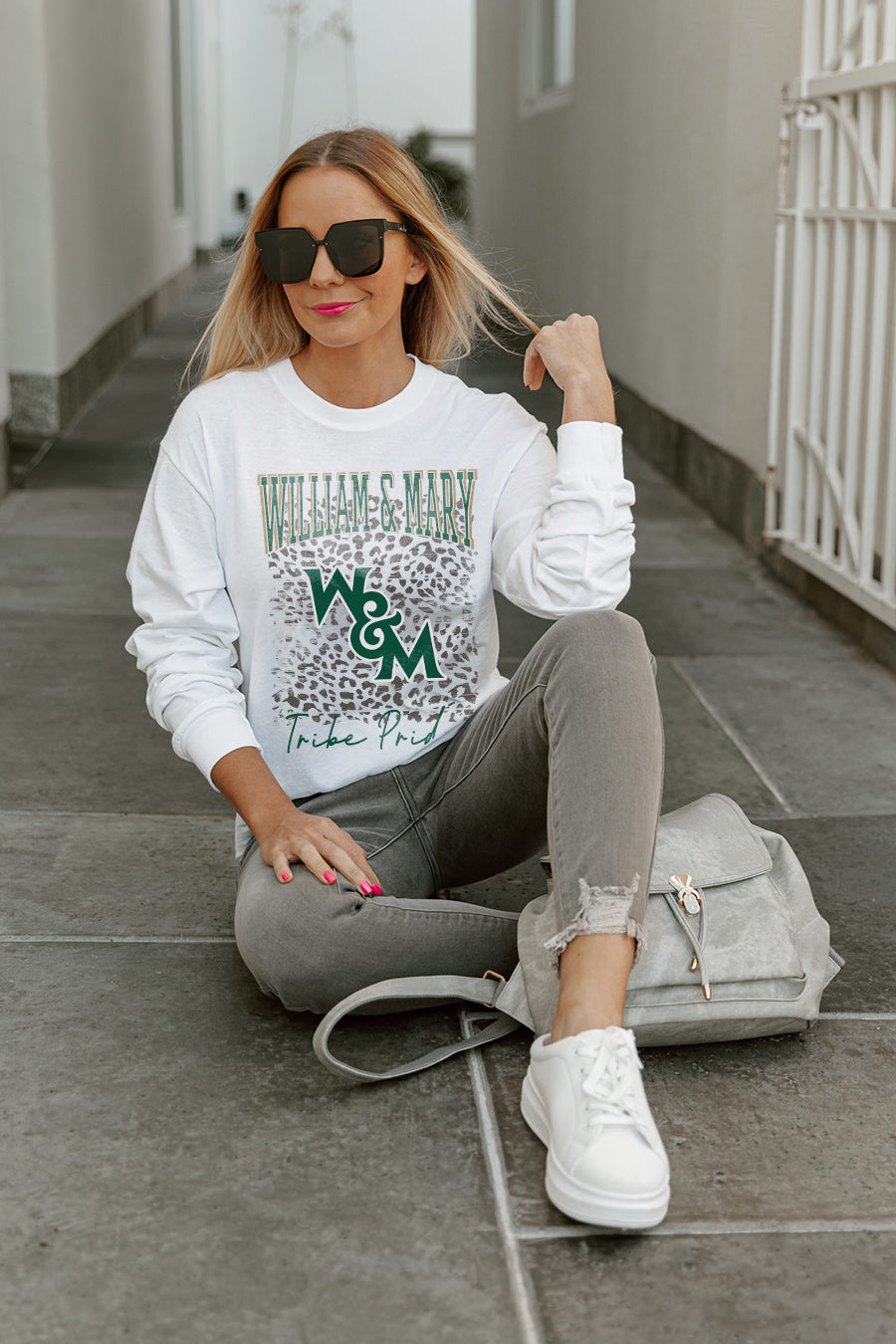 WILLIAM & MARY TRIBE WILD GAME BOYFRIEND FIT LONG SLEEVE TEE