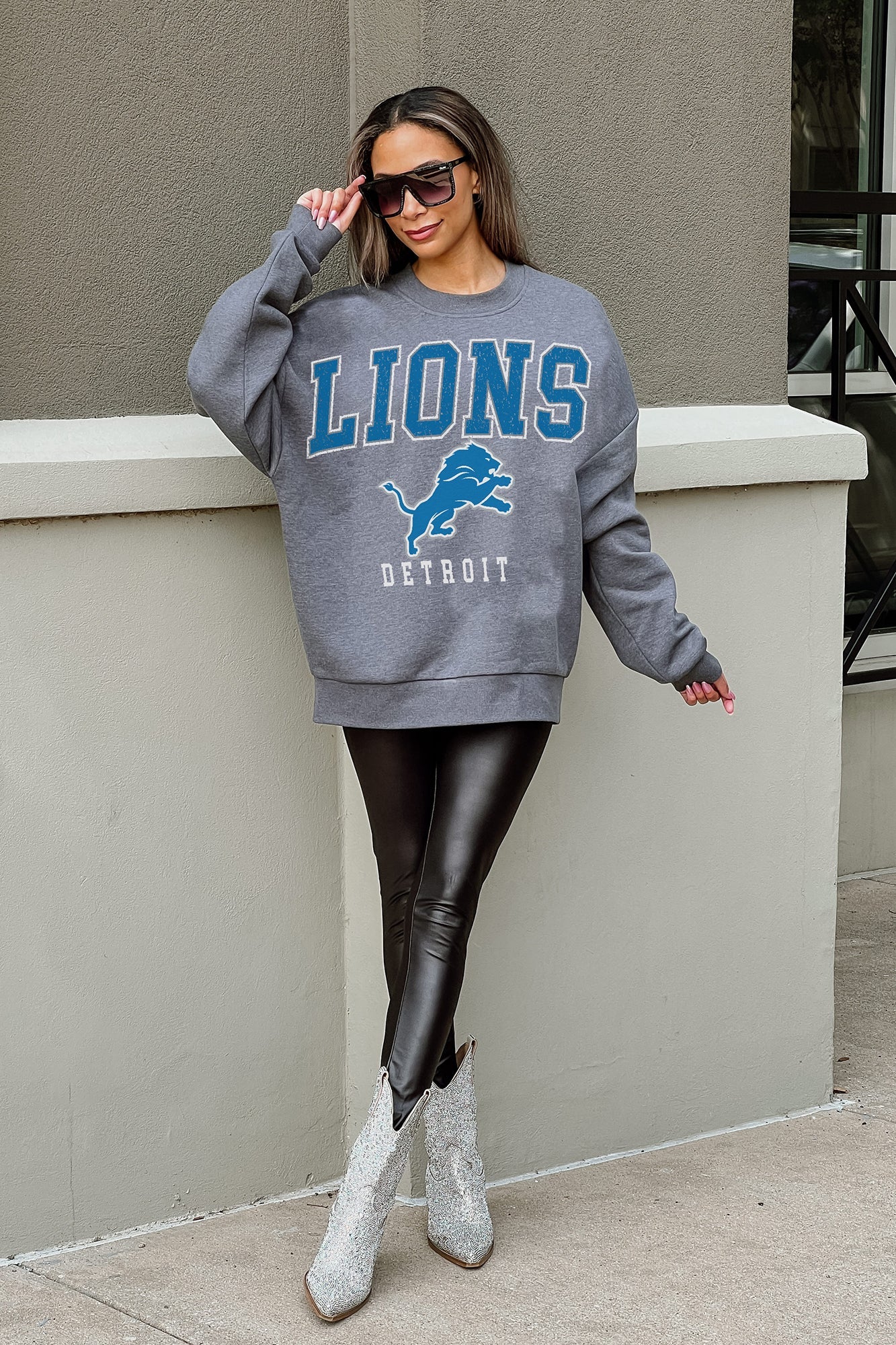 GC x NFL Detroit Lions Bring The Energy Premium Fleece Drop Shoulder Crewneck Pullover M / Charcoal