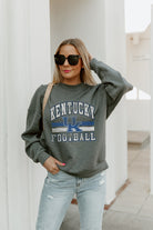 KENTUCKY WILDCATS PLAYMAKER PREMIUM FLEECE DROP SHOULDER CREWNECK PULLOVER