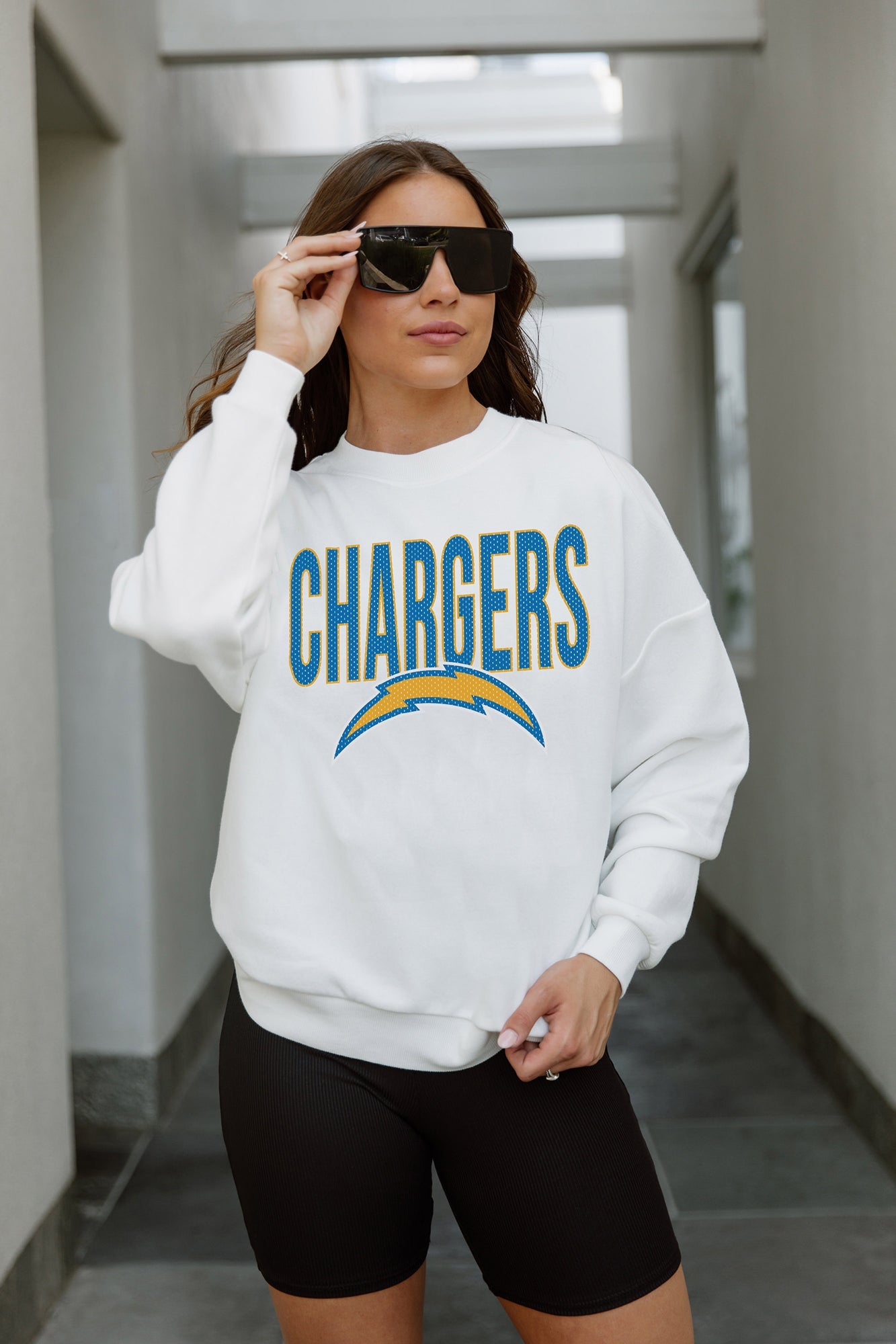 Women's Gameday Couture White Los Angeles Chargers Yard Line Pullover Sweatshirt Size: Large