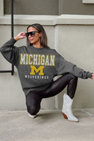 MICHIGAN WOLVERINES EASY STREET PREMIUM FLEECE DROP SHOULDER CREWNECK PULLOVER