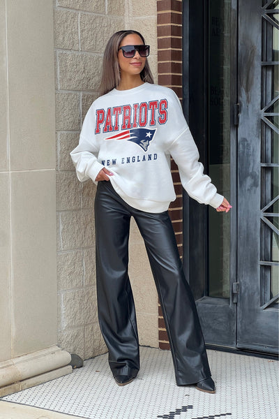 GC x NFL New England Patriots Sunday Drives Premium Fleece Drop Shoulder Crewneck Pullover L / White