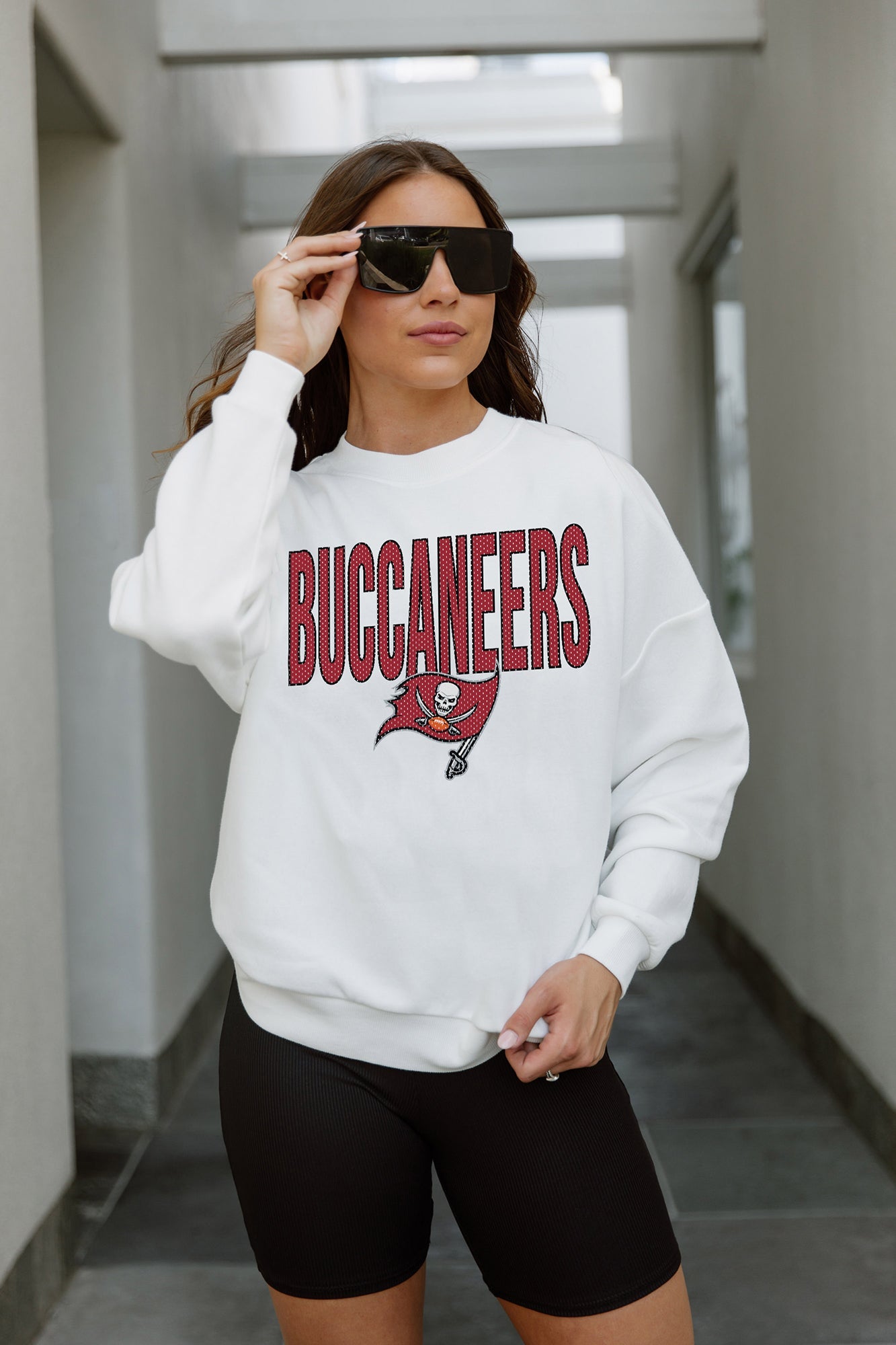 TAMPA BAY BUCCANEERS JUST GO WITH IT PREMIUM FLEECE DROP SHOULDER CREWNECK PULLOVER