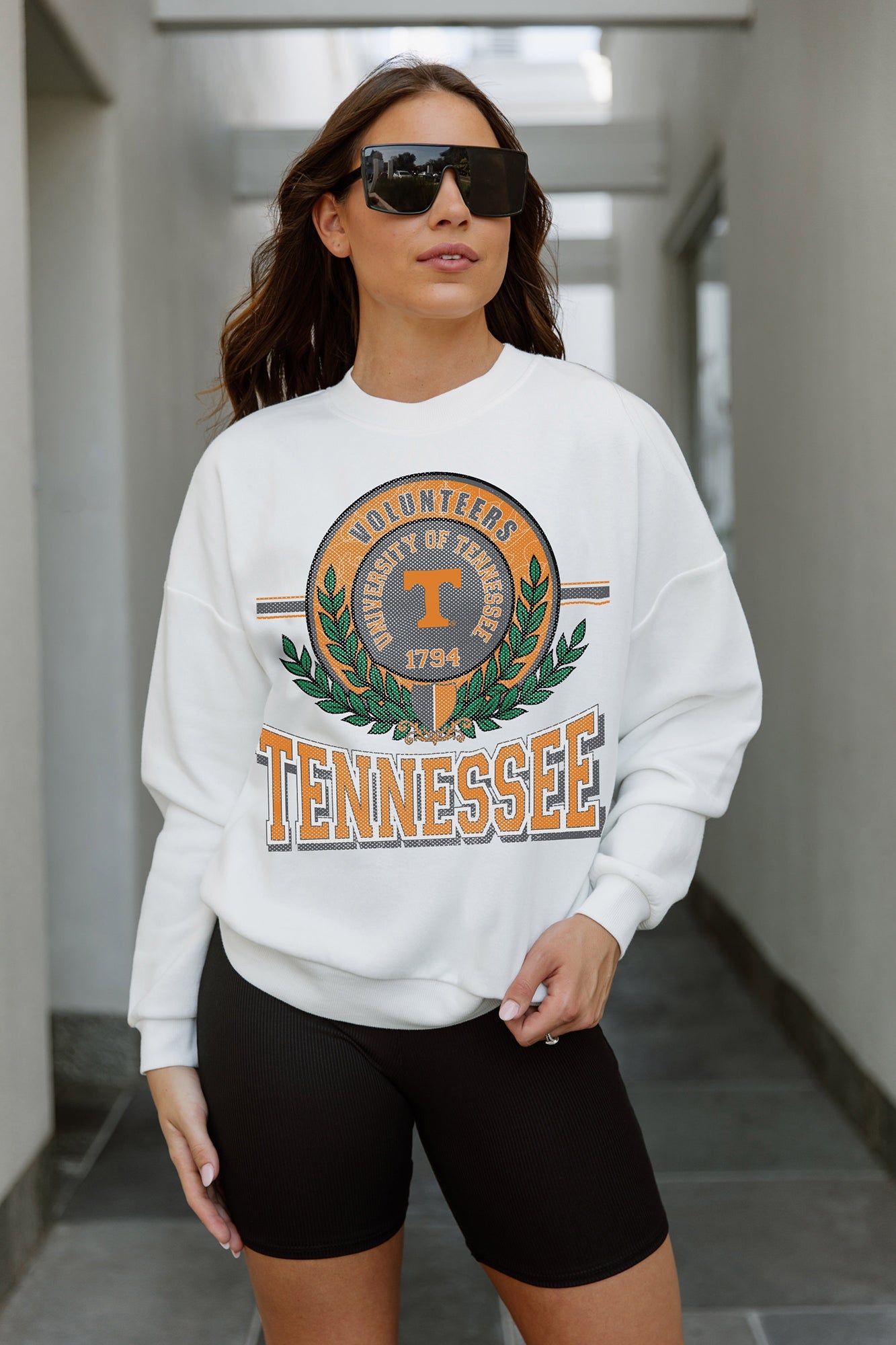 TENNESSEE VOLUNTEERS HOT SHOT PREMIUM FLEECE DROP SHOULDER CREWNECK PULLOVER