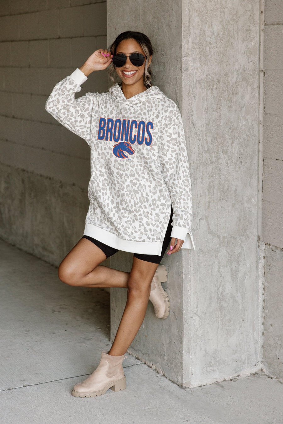 BOISE STATE BRONCOS FIERCE FAN SIDE SPLIT LEOPARD HOODIE