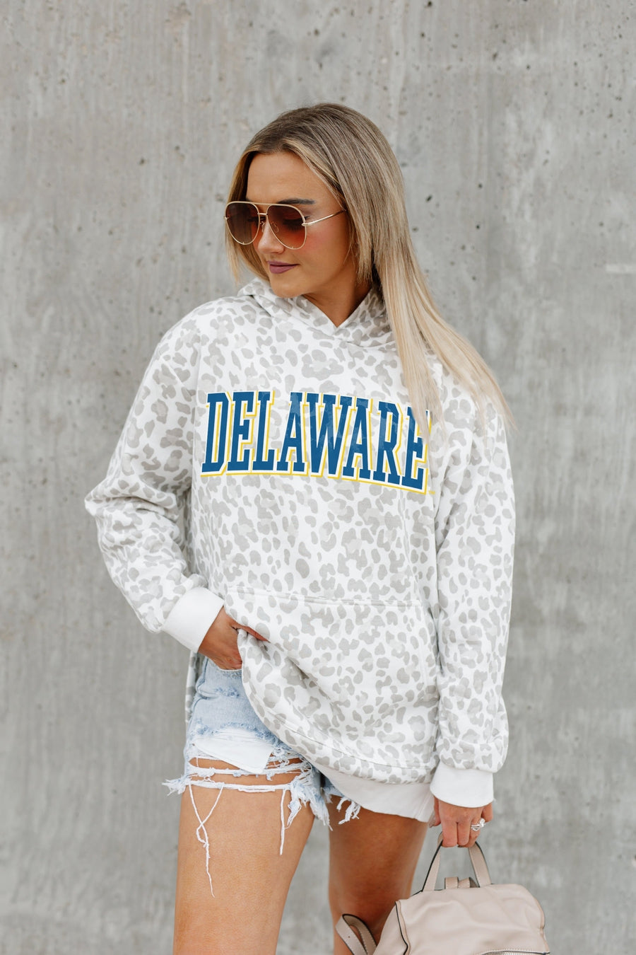 DELAWARE BLUE HENS OVERSIZED SIDE-SLIT HOODED PULLOVER