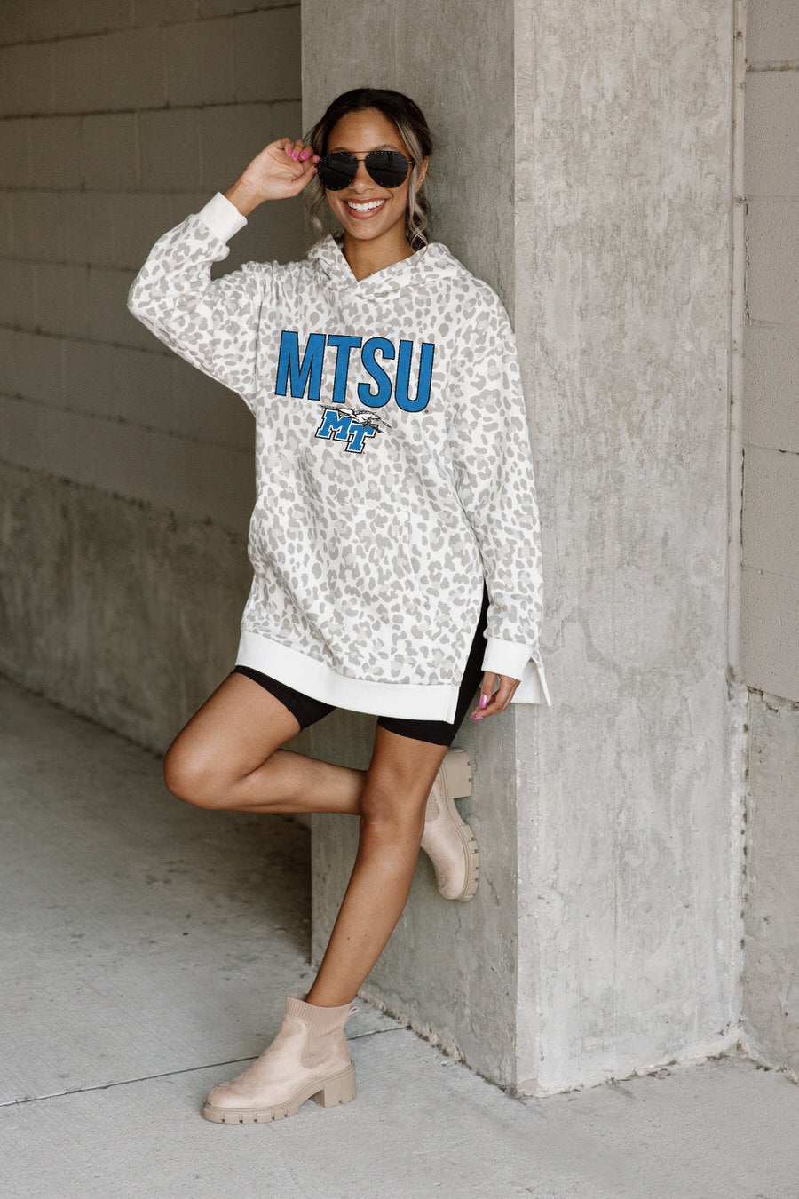 MIDDLE TENNESSEE STATE BLUE RAIDERS FIERCE FAN SIDE SPLIT LEOPARD HOODIE