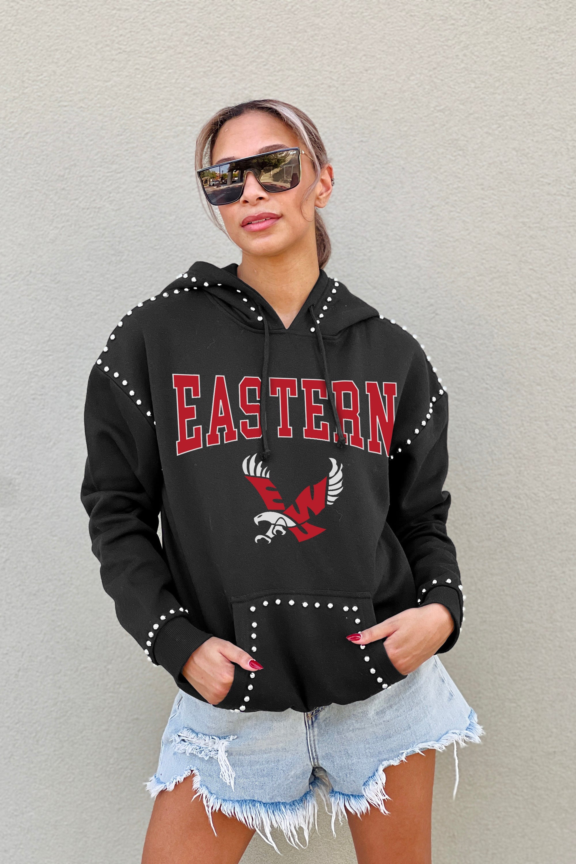 EASTERN WASHINGTON UNIVERSITY EAGLES BELLE OF THE BALL STUDDED DETAIL FLEECE FRONT POCKET HOODIE