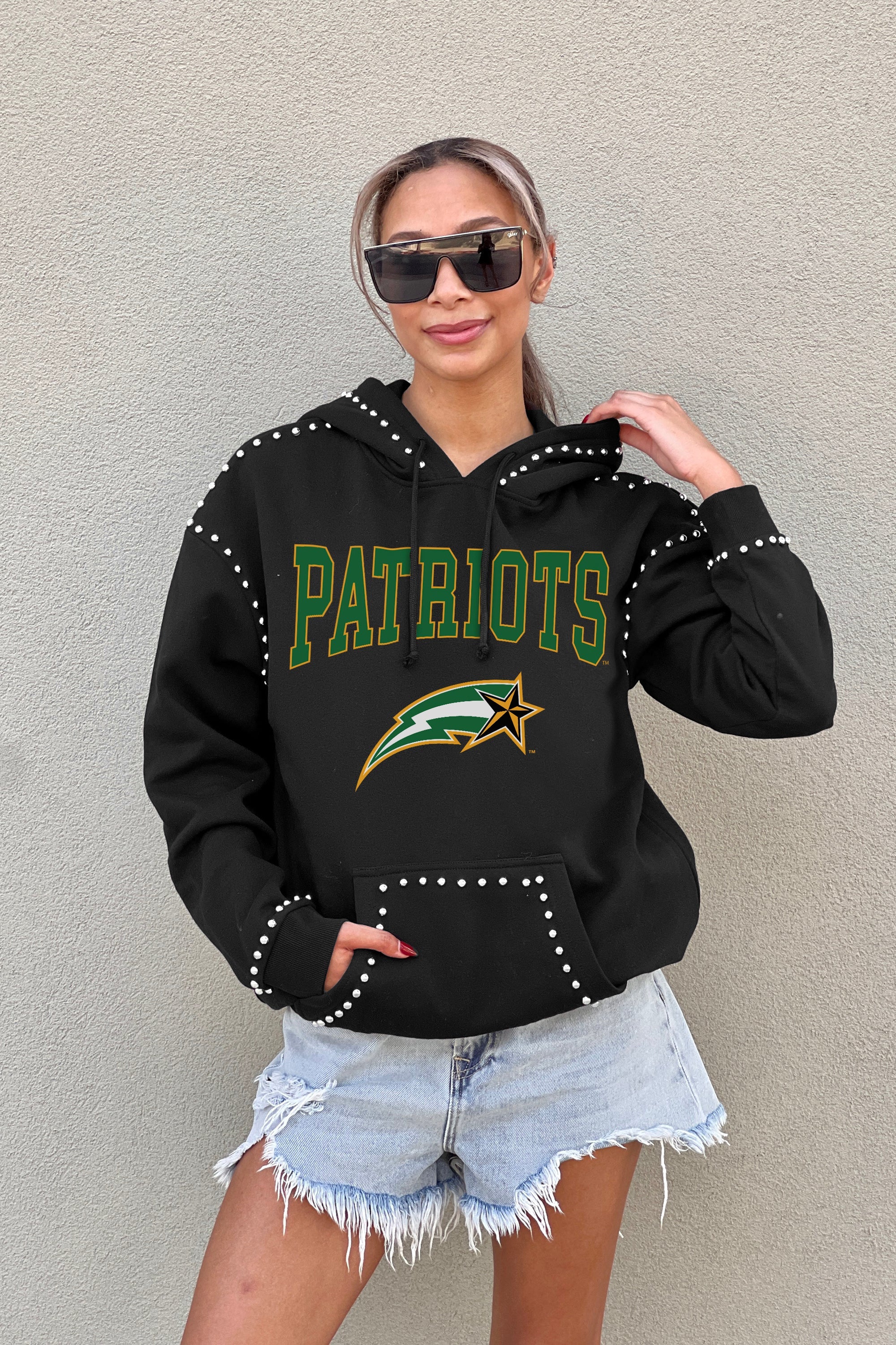 GEORGE MASON PATRIOTS BELLE OF THE BALL STUDDED DETAIL FLEECE FRONT POCKET HOODIE