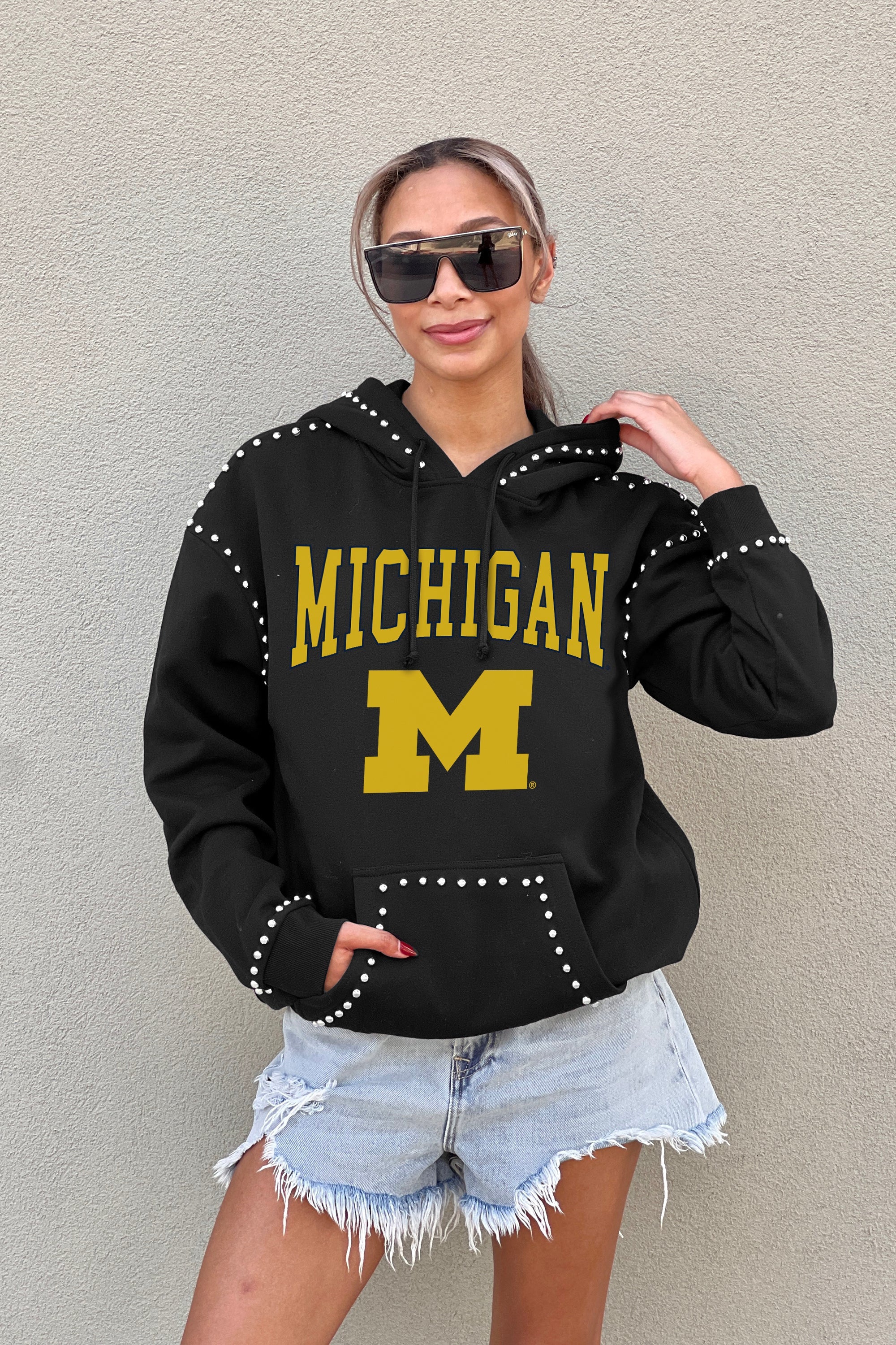 MICHIGAN WOLVERINES BELLE OF THE BALL STUDDED DETAIL FLEECE FRONT POCKET HOODIE