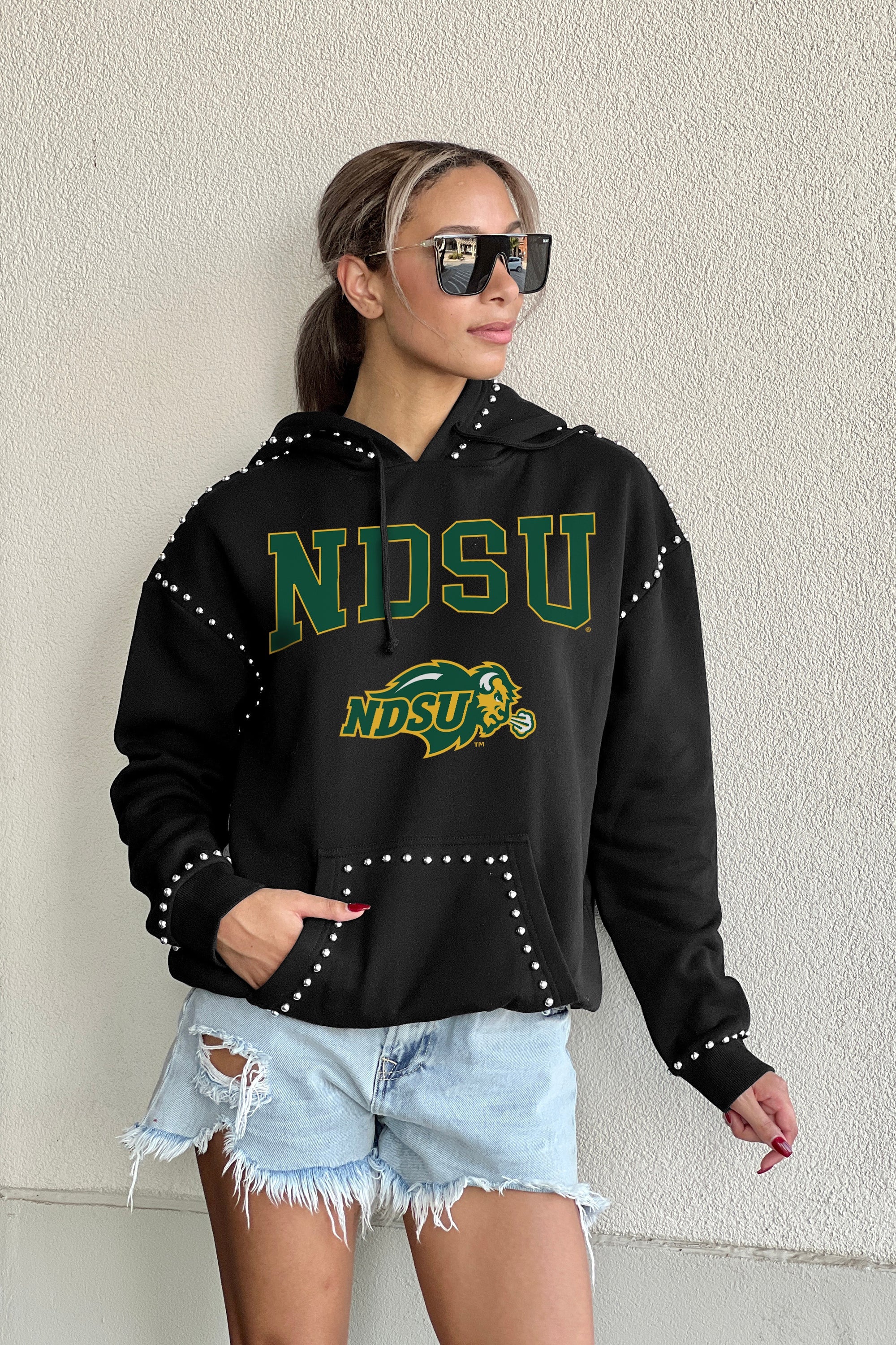 NORTH DAKOTA STATE BISON BELLE OF THE BALL STUDDED DETAIL FLEECE FRONT POCKET HOODIE