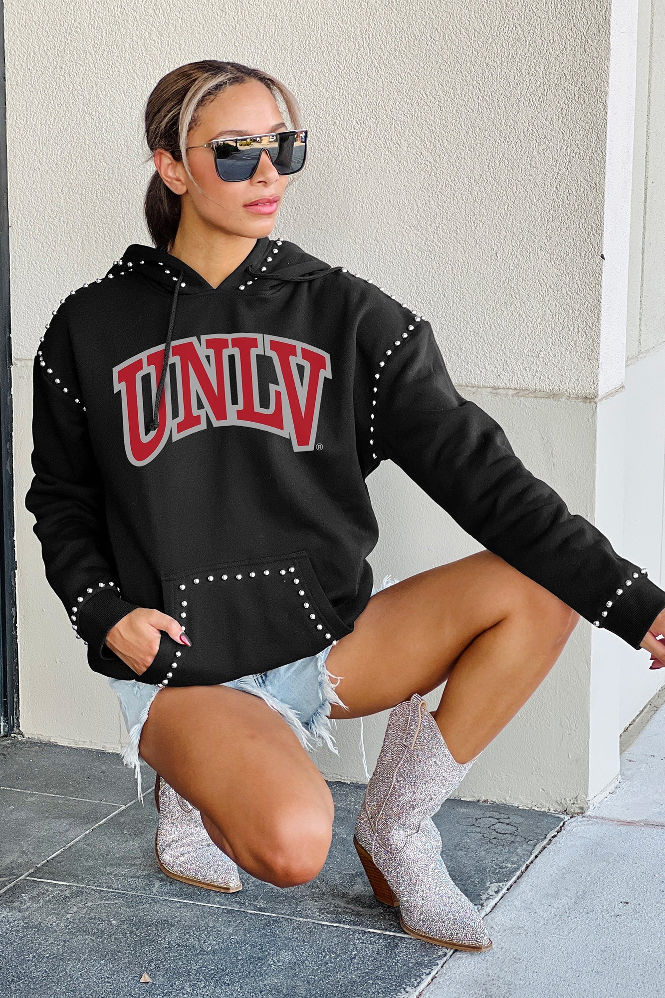 UNLV REBELS BELLE OF THE BALL STUDDED DETAIL FLEECE FRONT POCKET HOODIE