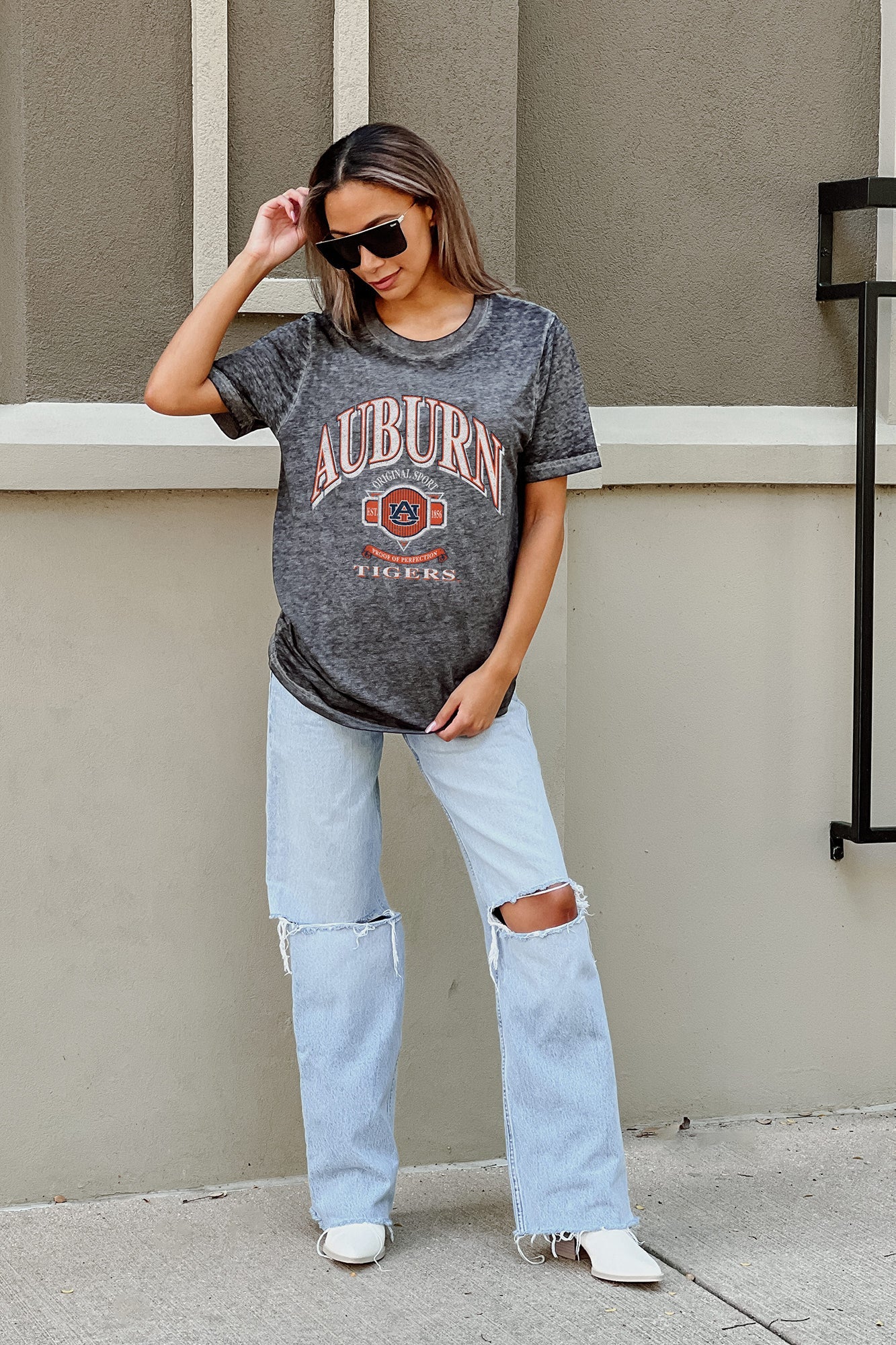 AUBURN TIGERS SWITCH IT UP ACID WASH BOYFRIEND TEE