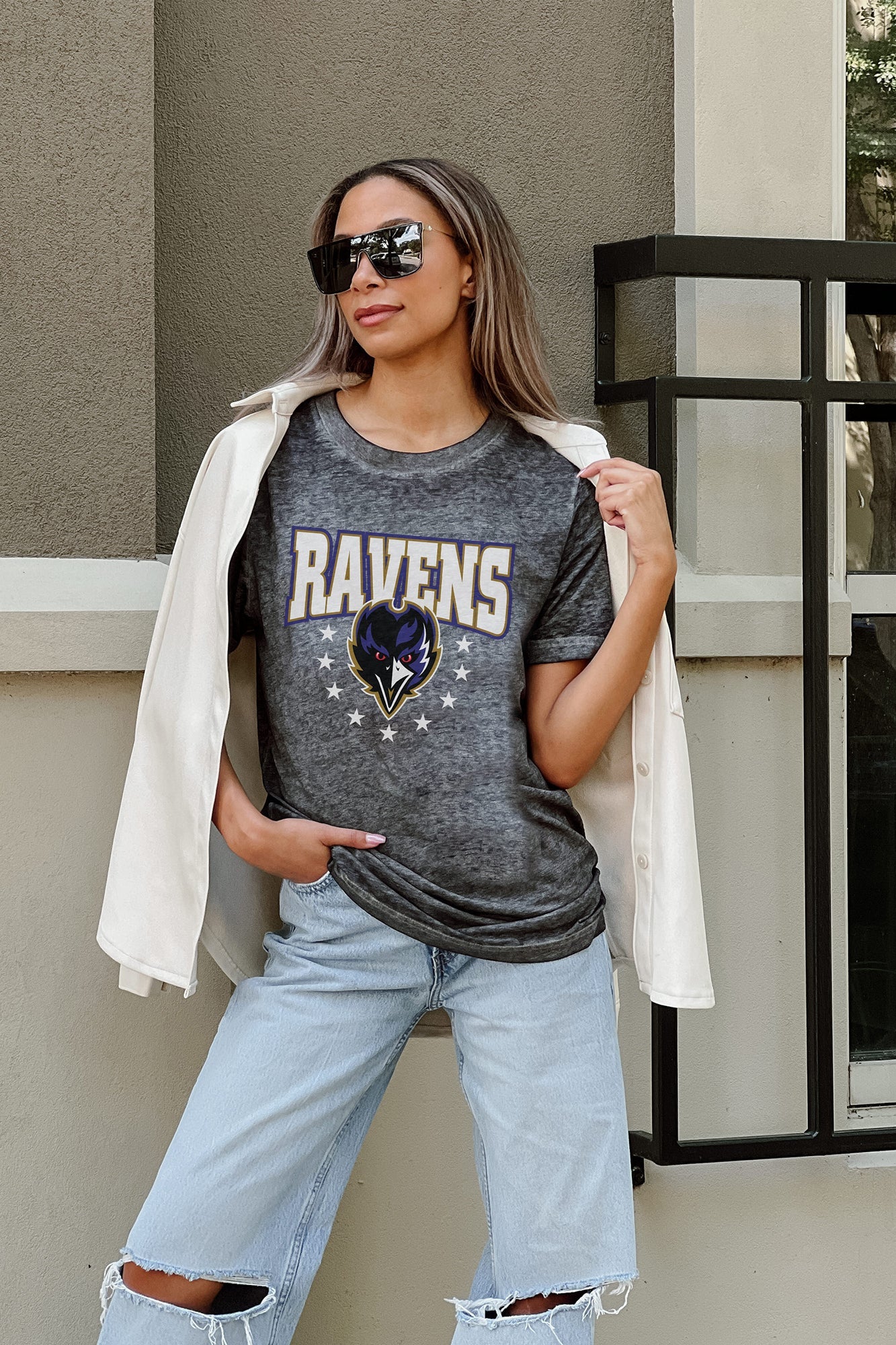 BALTIMORE RAVENS TACKLE TITAN SHORT SLEEVE BOYFRIEND FIT WASHED TEE