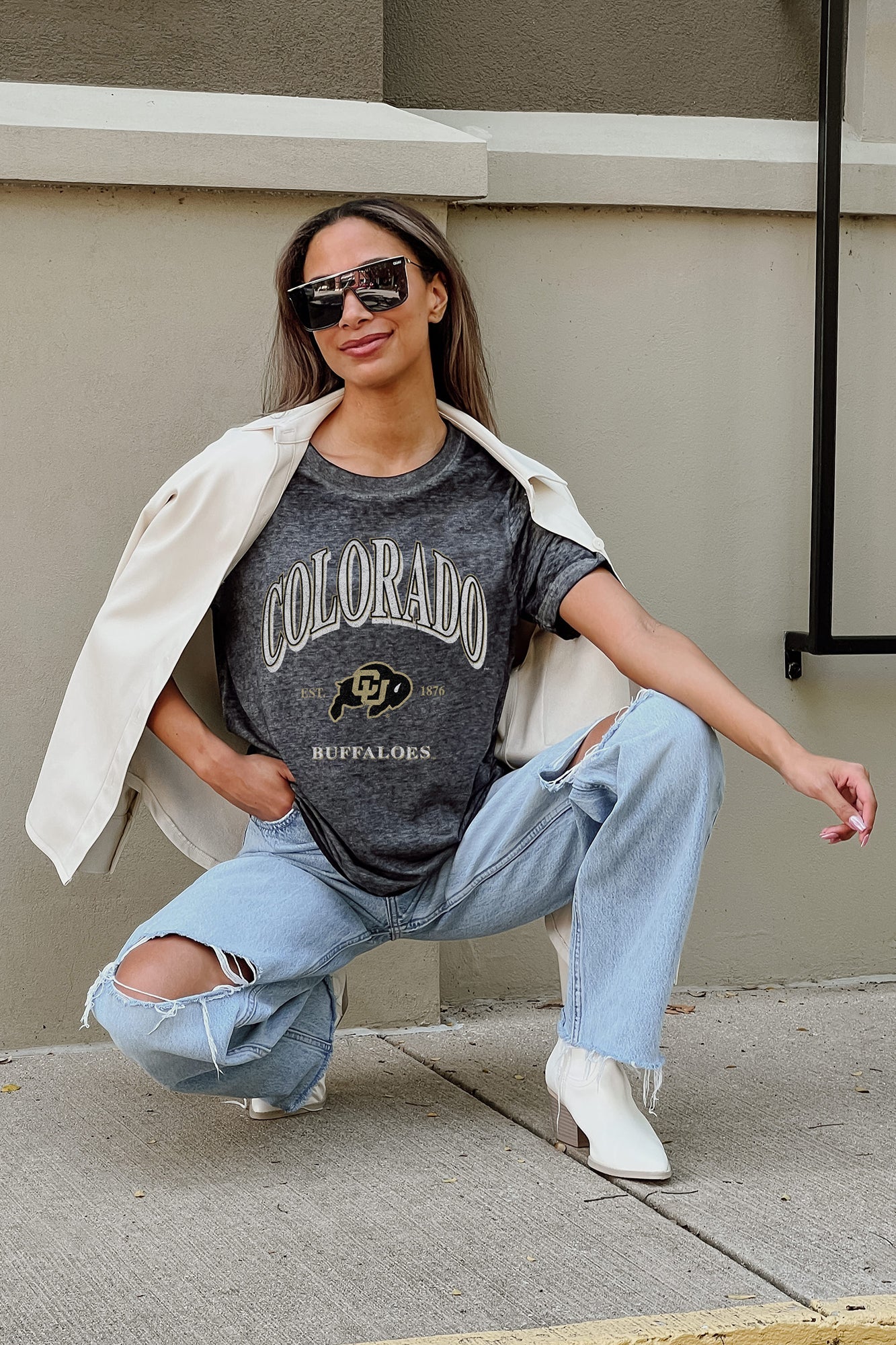 COLORADO BUFFALOES SWITCH IT UP ACID WASH BOYFRIEND TEE