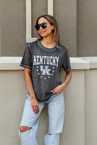 KENTUCKY WILDCATS SPRINT TO THE FINISH ACID WASH BOYFRIEND TEE