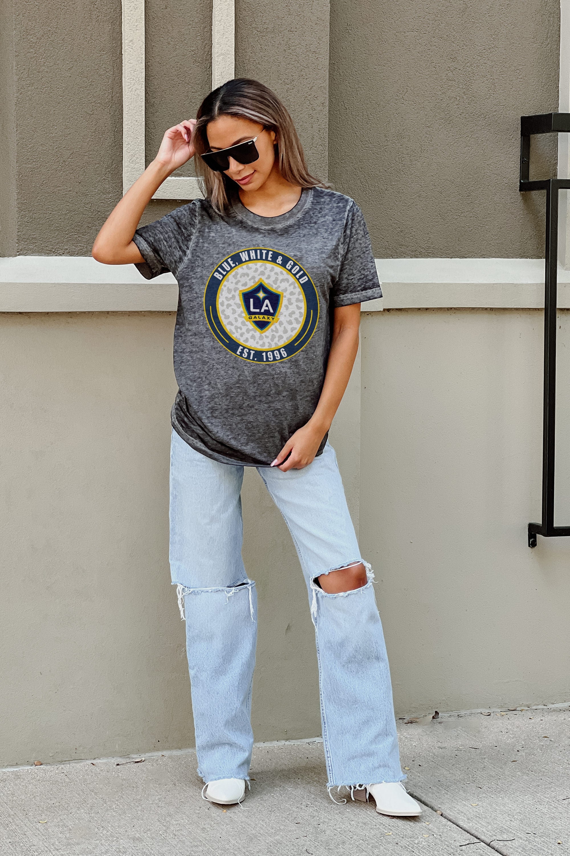 LOS ANGELES GALAXY CALL OF THE WILD ACID WASH BOYFRIEND TEE