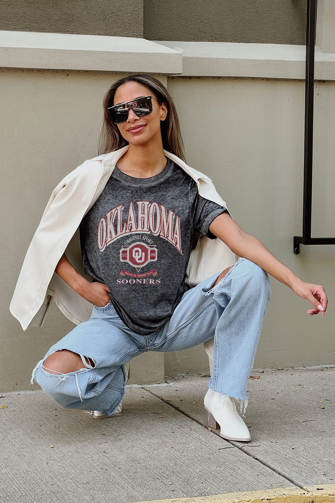 OKLAHOMA SOONERS SWITCH IT UP ACID WASH BOYFRIEND TEE