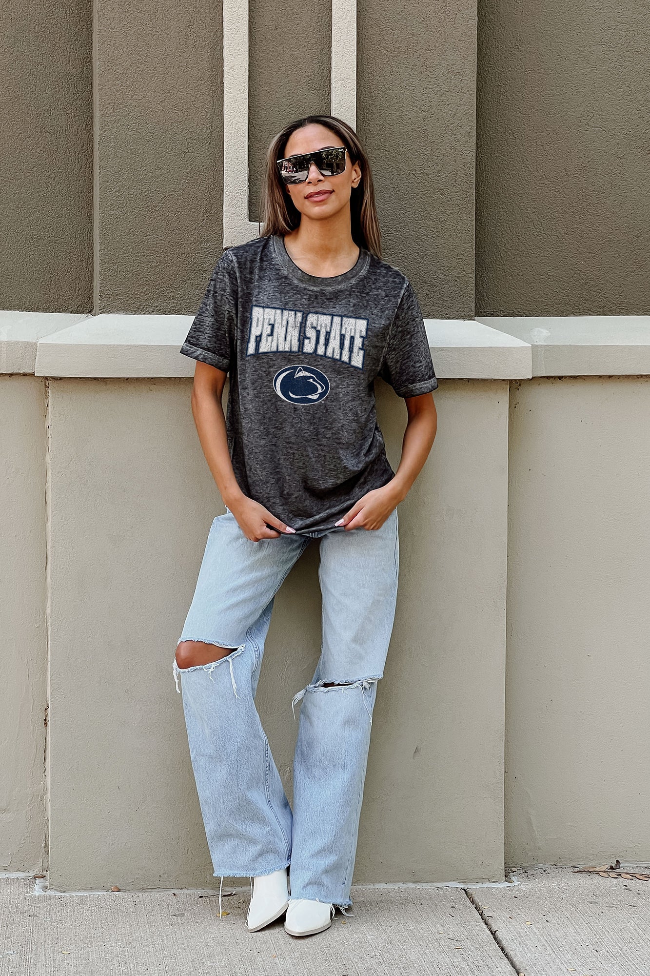 PENN STATE NITTANY LIONS SPRINT TO THE FINISH ACID WASH BOYFRIEND TEE