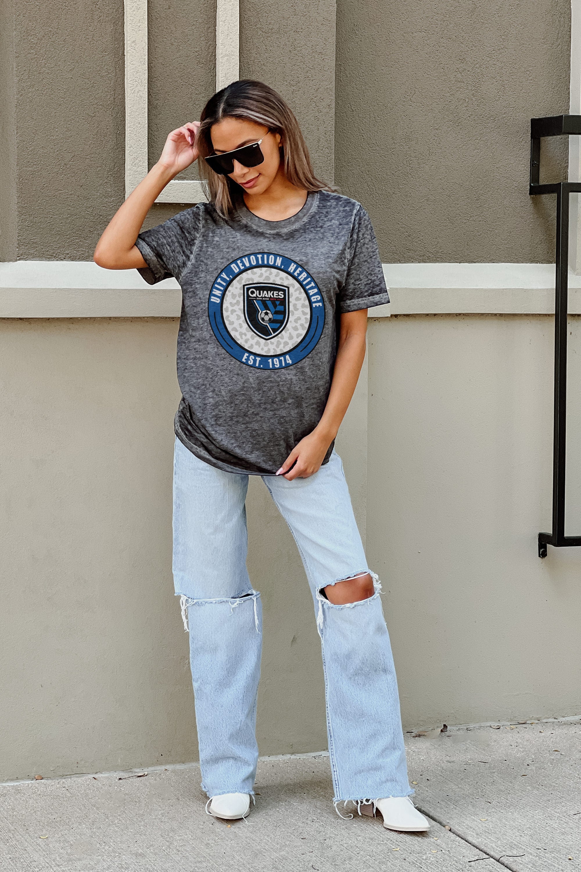 SAN JOSE EARTHQUAKES CALL OF THE WILD ACID WASH BOYFRIEND TEE