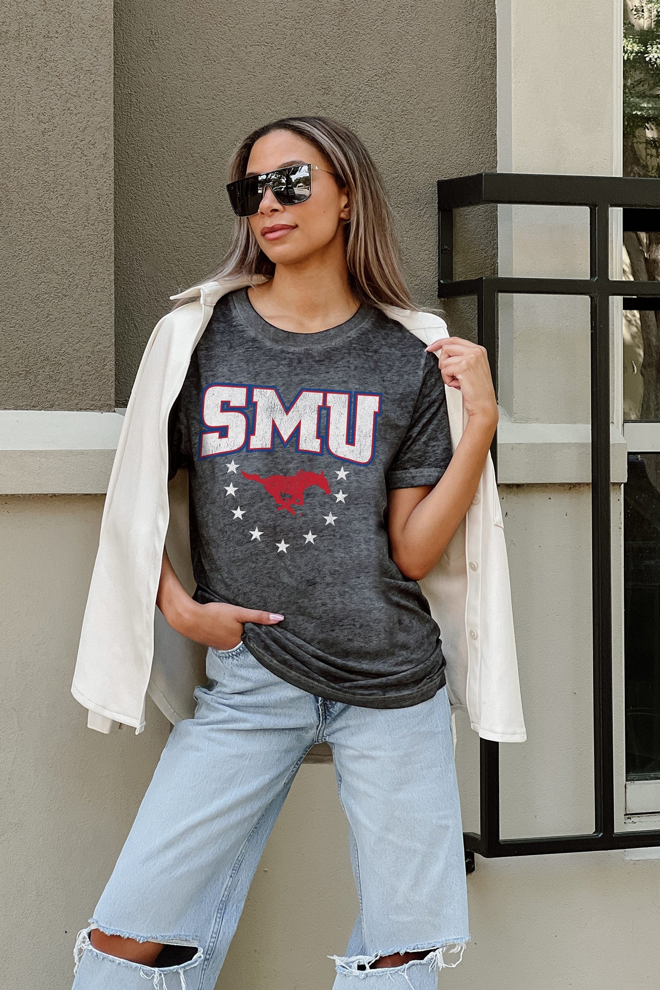 SMU MUSTANGS SPRINT TO THE FINISH ACID WASH BOYFRIEND TEE