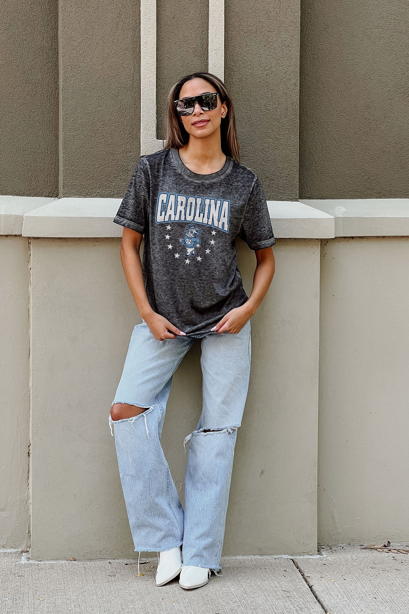 NORTH CAROLINA TAR HEELS SPRINT TO THE FINISH ACID WASH BOYFRIEND TEE